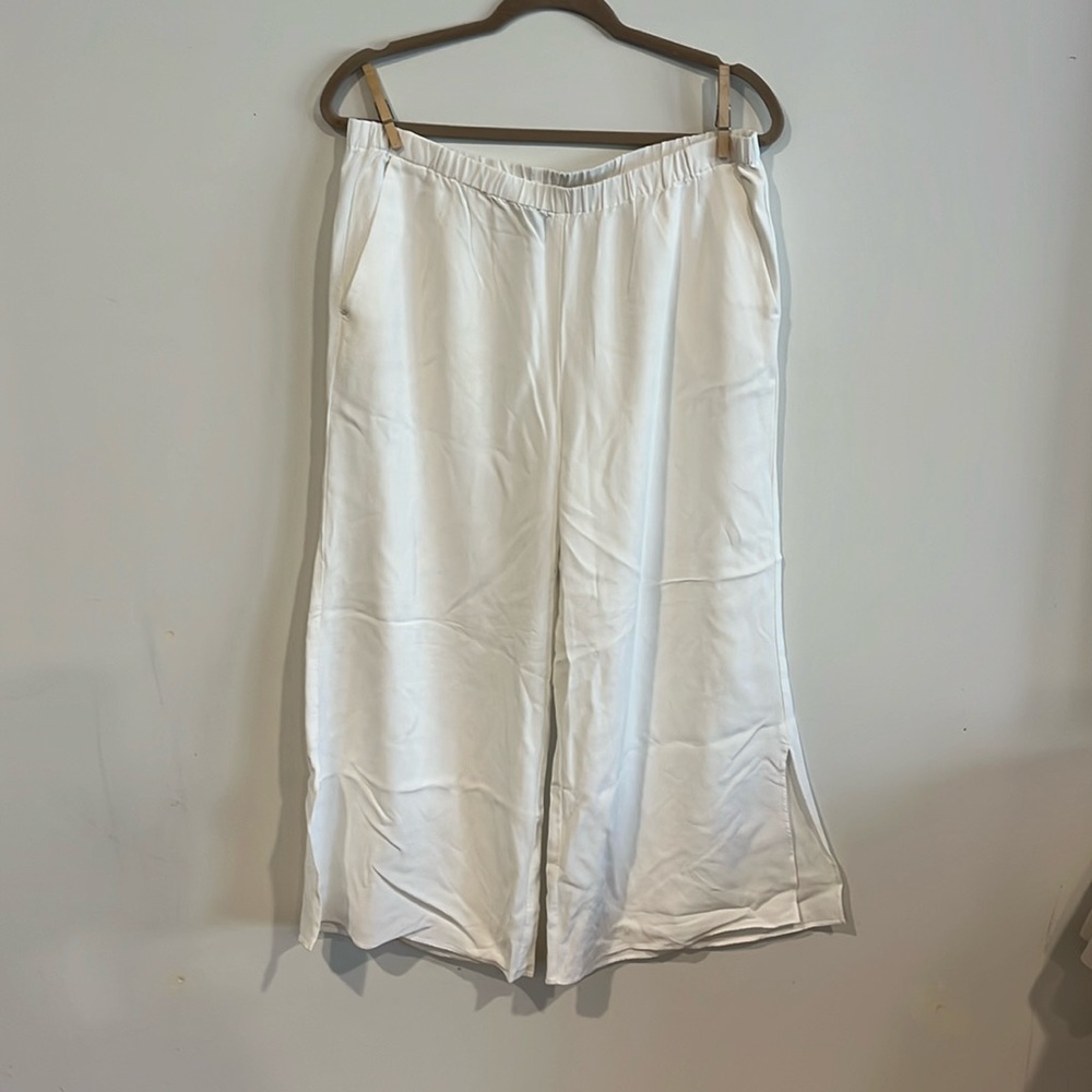 Eileen Fischer white wide leg cropped pants size medium